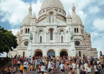 Des touristes effrayés par les violences du 17 octobre