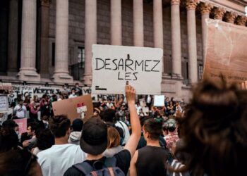 Blocages, violences, le mouvement des Lycéens s'amplifie