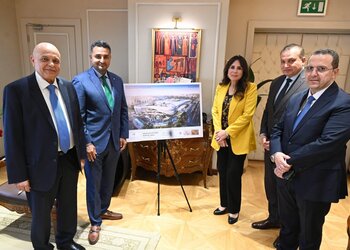 الإسكان تدرس فرص شراكة مع “أندلسية الطبية” لتعزيز الخدمات الصحية