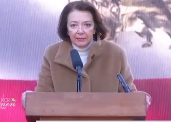 دومینیک آتیاس: نه شاه، نه ملا، ایرانیان خود باید دموکراسی‌شان را بسازند