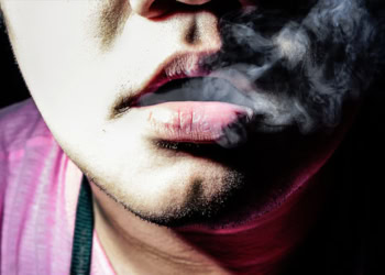 Smokers’ brains biased against negative images of smoking