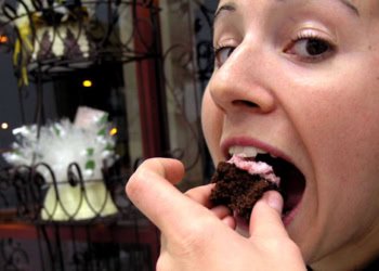 Forced to be bad: When eating that chocolate cake is ‘not our fault’?