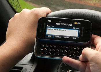 Study uncovers why some people can’t stop texting while they drive