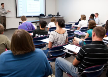 Study: Class seat location linked with grades, more so for the shy
