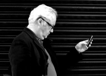 What’s behind phantom cellphone buzzes?