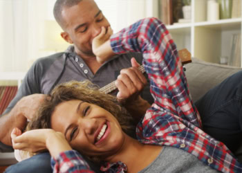 Study finds good humor is linked to good relationships