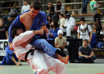 Caffeinated chewing gum has no effect on performance in elite judo athletes