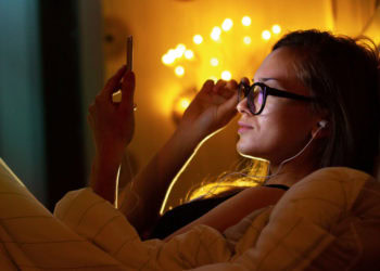 Study finds listening to music before bed can worsen your sleep by inducing long-lasting earworms