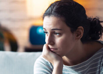 Young women’s psychological distress increases when they change their identity away from the heterosexual norm