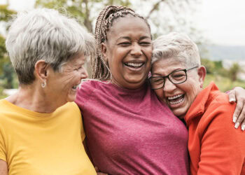 Two personality traits predict larger social networks in older adults