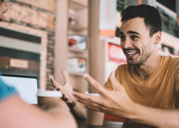 More extraverted individuals are generally perceived as poorer listeners, study finds