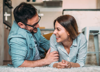New research finds women prefer funny men, especially good-looking ones