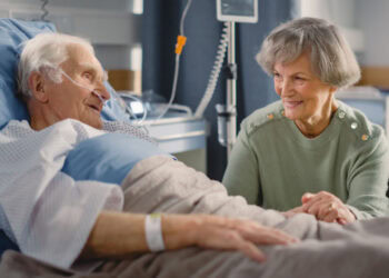 Terminal lucidity: Dementia sufferers sometimes “come back” just before death