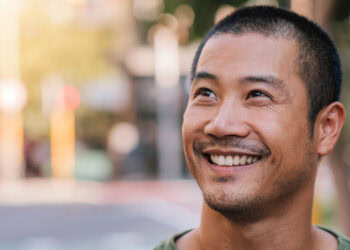 Gratitude robustly predicts reduced loneliness, comprehensive study shows