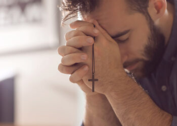 Religion and psychedelics weaken link between risky behavior and violence