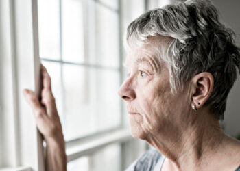 Loneliness linked to cognitive decline in older adults, study finds