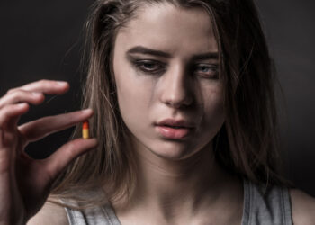 New research suggests estrogen and progesterone could play role in opioid addiction and relapse