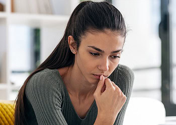 Does conforming to feminine norms affect college women’s mental health?
