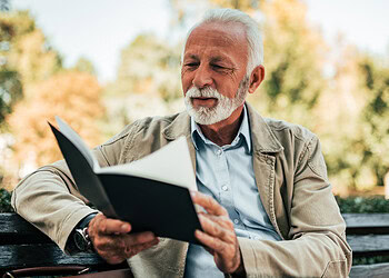 Older adults prefer deepening knowledge while youth explore broadly