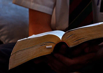 Religious involvement linked to higher perception of compulsive sexual behavior