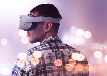 New virtual reality platform helps users overcome public speaking anxiety — and it’s free
