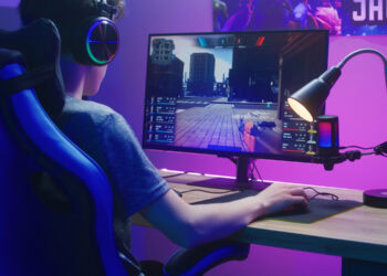 Experienced FPS gamers show faster, more efficient eye movements during aiming tasks, study finds