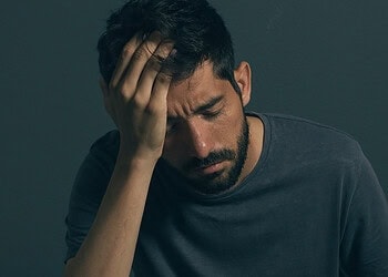 Lonely individuals show greater mood instability, especially with positive emotions, study finds
