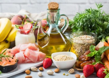Midlife diets high in ultra-processed foods linked to cognitive complaints in later life