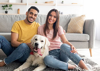 Scientists discover a pet’s fascinating “afterglow effect” on romantic couples