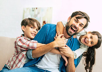 Psychotic delusions are evolving to incorporate smartphones and social media algorithms