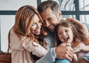 Mothers and fathers report diverging trends in relationship conflict during early childhood