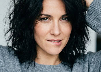 Women display more fluidity in sexual attractions and fantasies than men