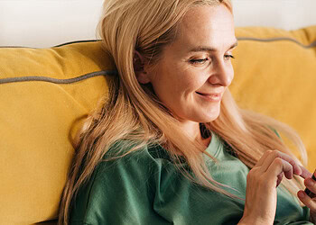 Competitive athletes exhibit lower off-field aggression and enhanced brain connectivity