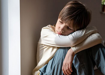 Younger women find men with beards less attractive than older women do