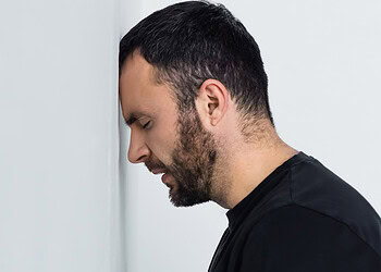 Younger women find men with beards less attractive than older women do