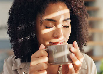 Moderate coffee and tea consumption linked to lower risk of dementia