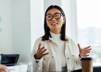 Employees who feel attractive are more likely to share ideas at work