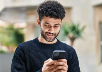 ChatGPT acts as a “cognitive crutch” that weakens memory, new research suggests