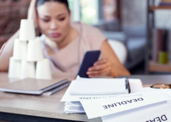 Women’s desire for wealthy partners drops when they have more economic power