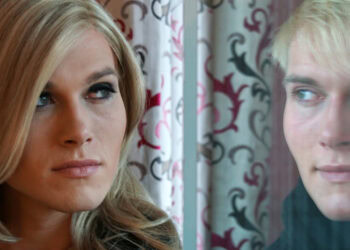 Artificial intelligence flatters users into bad behavior