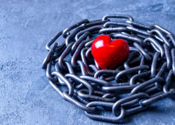 Are you at risk for romantic addiction? The answer lies in your attachment style, psychological flexibility, and emotion regulation