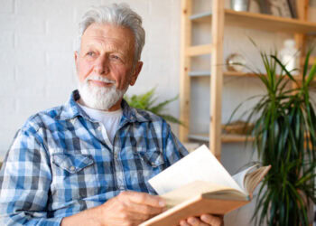 Longitudinal study highlights the enduring toll of childhood loneliness and social isolation