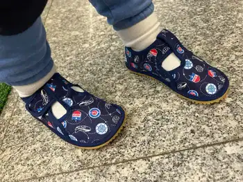 Papucei barefoot de interior material textil pentru cresa sau gradinita talpa antiderapanta,flexibila marimi 24,25,26,27 Perfecti pentru gradinita