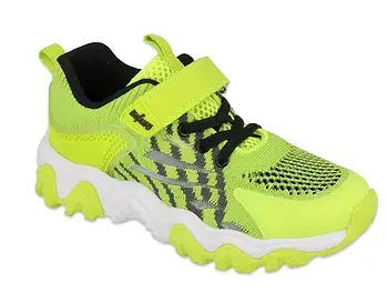 Adidasi SPORT cu plasa si talpa de spuma Material ultra-ușor și respirabil, îmbogățit cu plasă pe partea superioară. Datorită acestui fapt, oferă o ventilație excelentă a piciorului. Pantoful are o talpa solida care absoarbe eficient orice denivelare, ceea ce se traduce in confort in timpul activitatilor in aer liber. Închiderea cu velcro facilitează încălțarea și scoaterea pantofilor, ceea ce este deosebit de important pentru copiii cu piciorul mai lat. producator polonez
