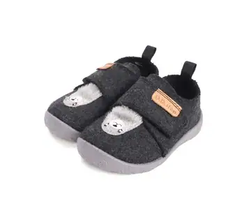 Pantofi de iarnă pentru bebeluși, impermeabili și confortabili Pantofi impermeabili pentru bebeluși, ideali pentru sezonul rece și zăpadă.