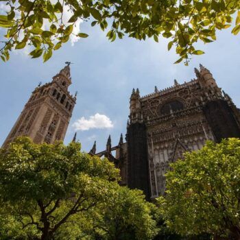 Historia & Gastronomia de Sevilla Giralda