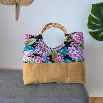 Sac Mahana en liège et anse en bambou: noir fleurs mauve rose