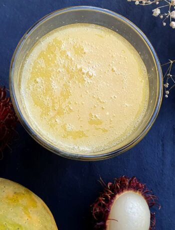 Mango rambutan smoothie