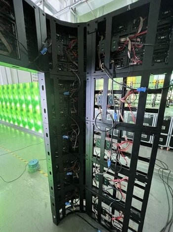 P2.5 Flexible Shopping Mall LED Screen