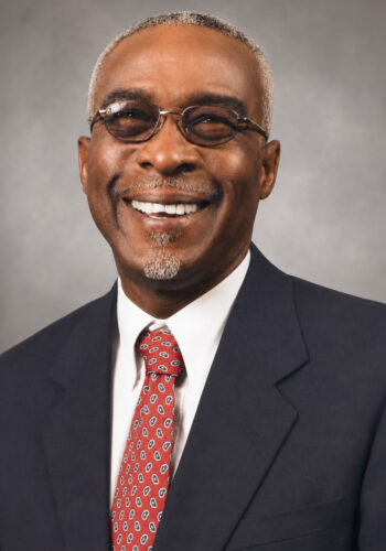 Robert-Farmer
